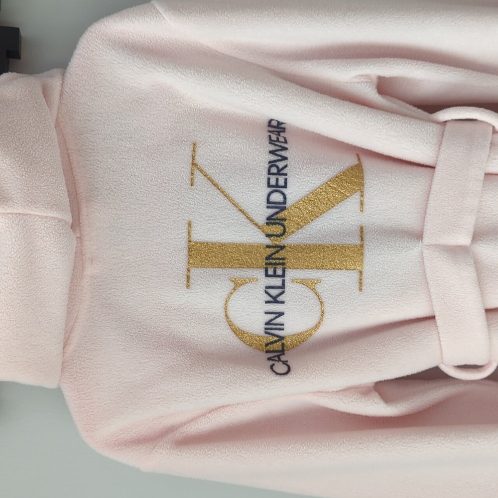 Girls size 6 robe